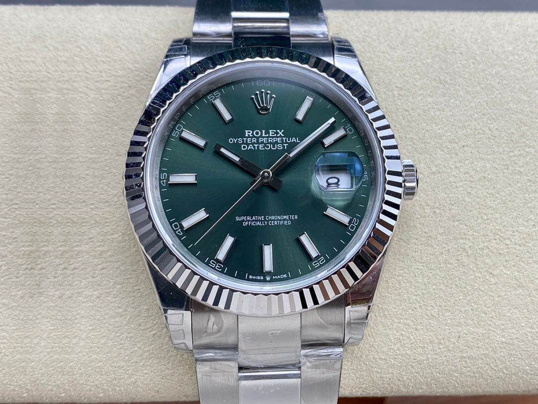 0-15-17 Replica Rolex Datejust M126334-0028 VS Factory Stainless Steel Strap - Image 1