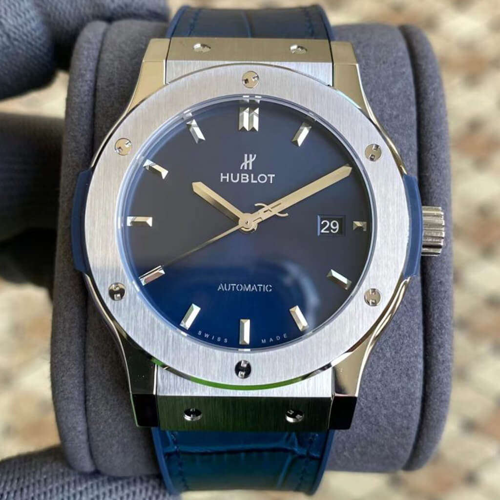 0-49-10 Replica Hublot Classic Fusion 542.NX.7170.LR 42MM APS Factory Blue Strap - Image 1