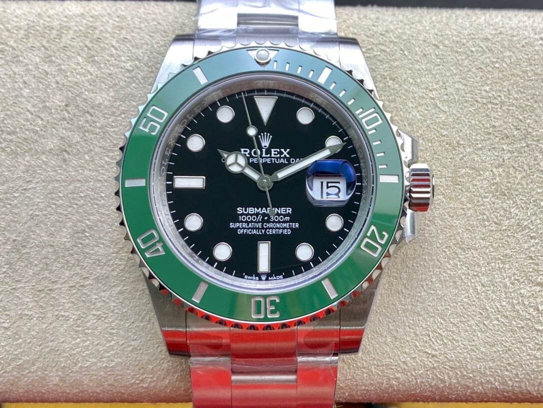 0-56-5 Replica Rolex Submariner M126610LV-0002 VS Factory Stainless Steel Strap - Image 1